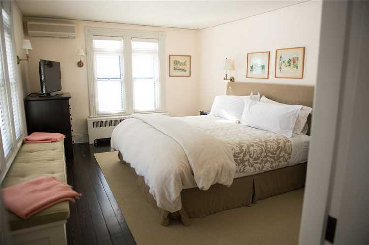 Stonover Farm Suite
