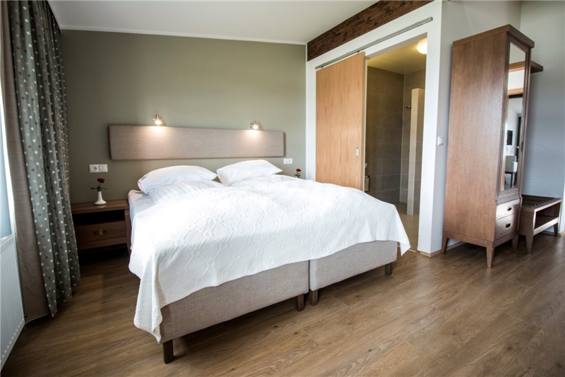 Room Lake Hotel