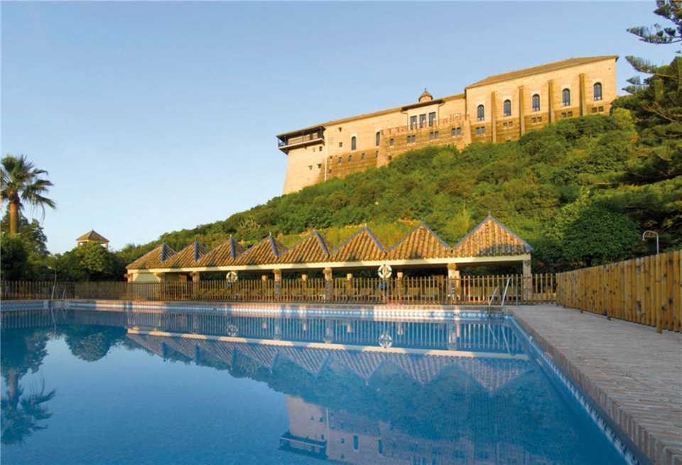 Parador de Carmona Pool