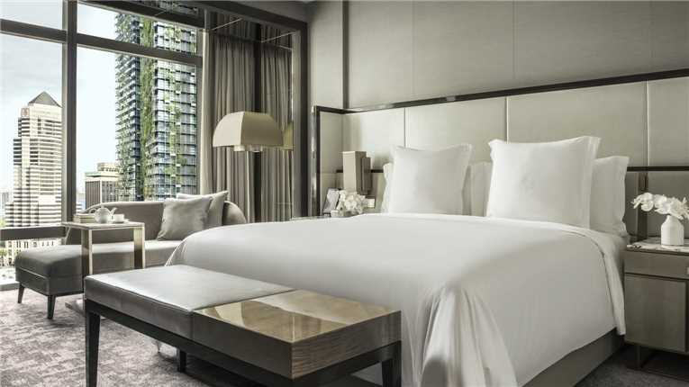 Four Seasons Hotel Kuala Lumpur Suite
