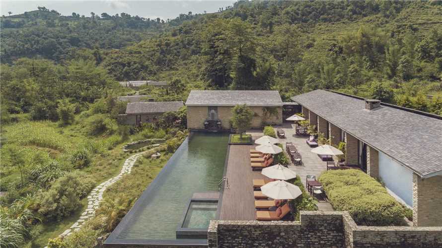 The Pavilions Himalayas Pool