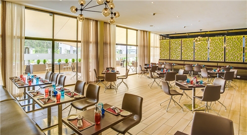 Tamarind Tree Hotel Restaurant