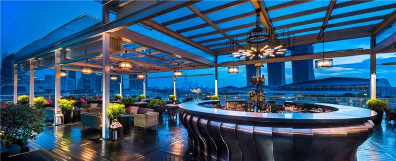 The Fullerton Bay Hotel Bar