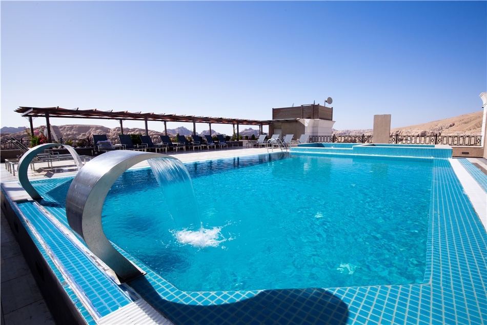 Pool Petra Moon Hotel
