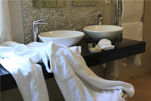 Periwinkle Guest Lodge Badezimmer