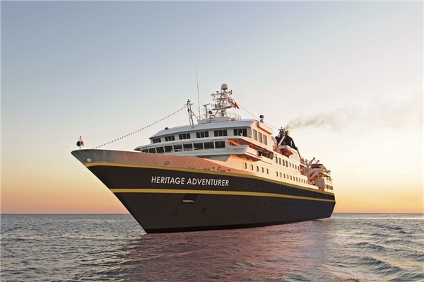 Heritage Adventurer Schiff