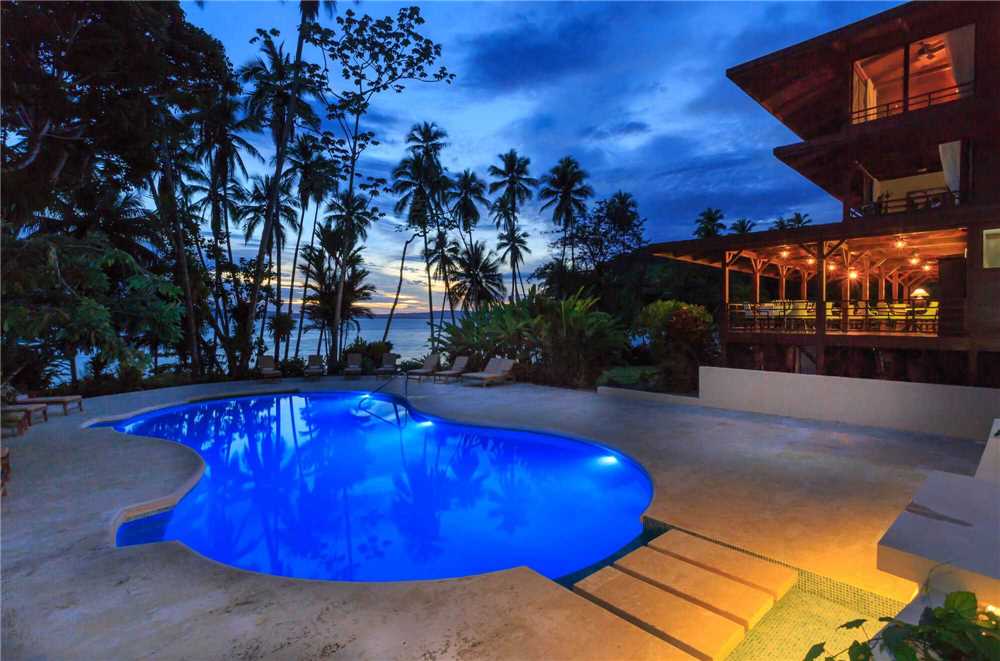 Playa Cativo Lodge Pool