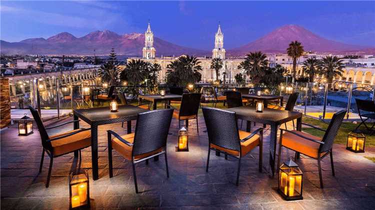 Katari at Plaza de Armas Skybar