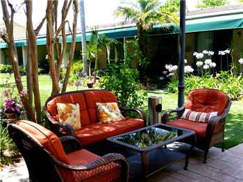 Pacific Gardens Hotel Terrasse