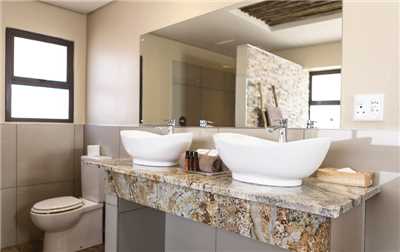 Sossusvlei Lodge Badezimmer