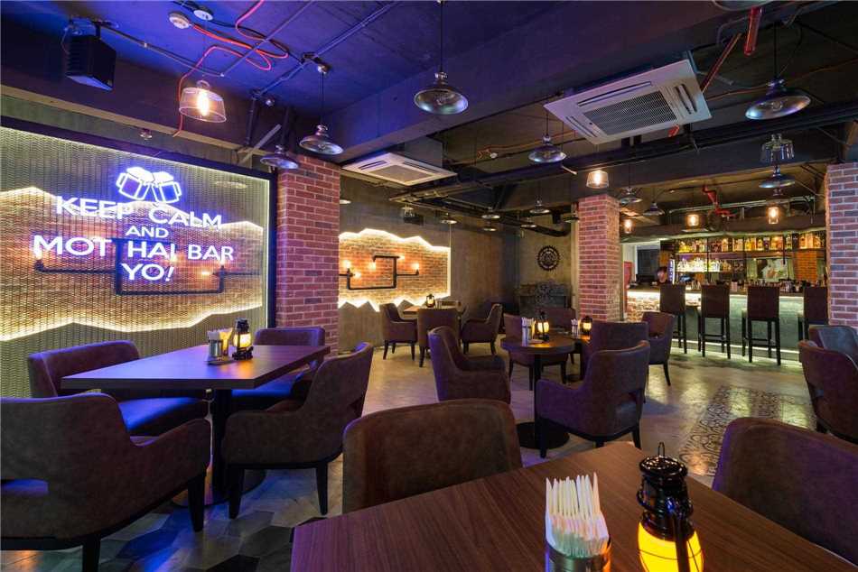 Eastin Grand Hotel Saigon Bar