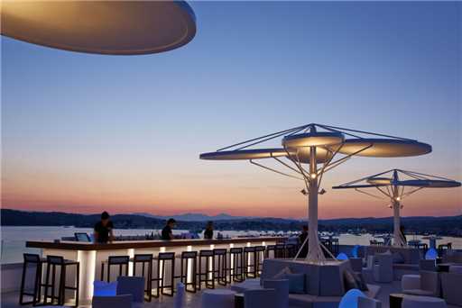 Nikki Beach Resort & Spa Bar