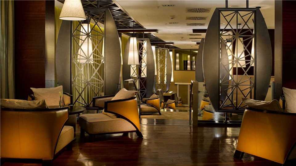 Radisson Blu Hotel & Convention Centre, Kigali Lounge