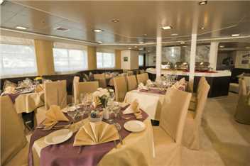Variety Cruises MY Harmony V Restaurant
