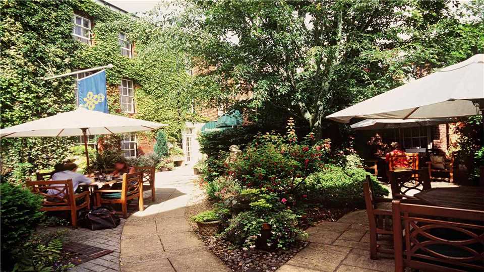 Mercure White Hart Hotel Terrasse