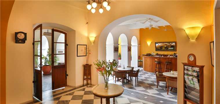 Palais de Mahe Lobby