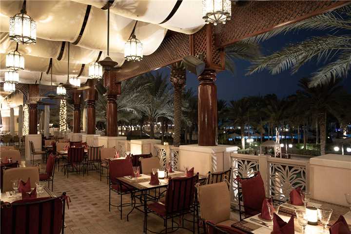 Jumeirah Al Qasr Restaurant