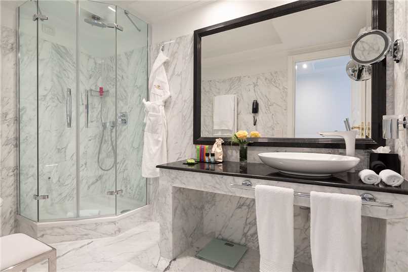 Ortea Palace Luxury Hotel Badezimmer