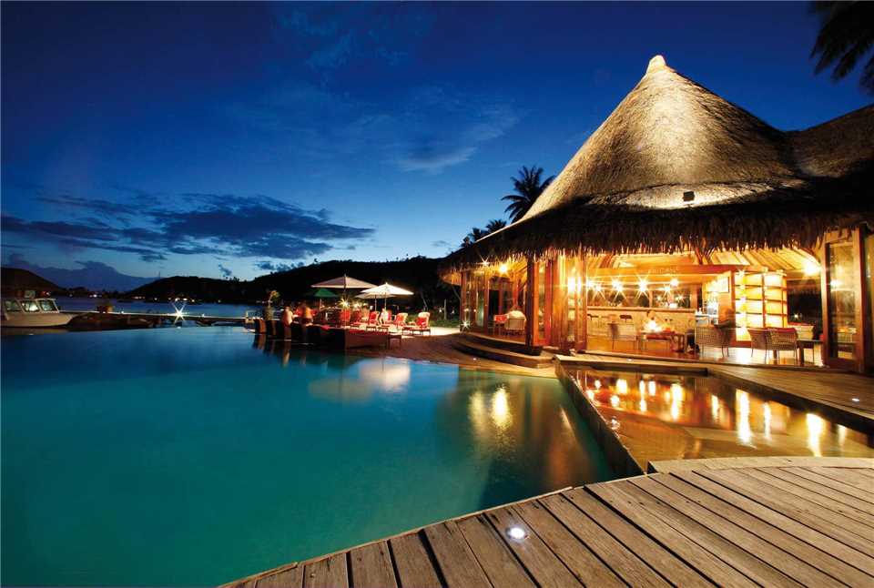 Sofitel Bora Bora Marara Beach Resort Bar
