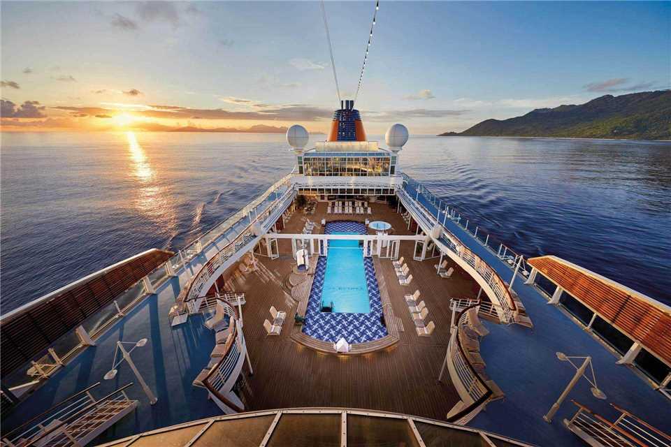 Hapag Lloyd MS Europa Pool