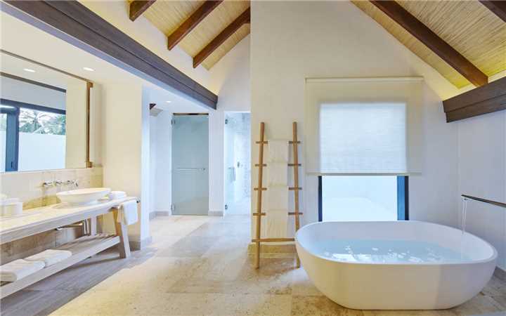 Como Maalifushi Badezimmer