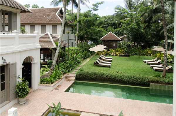 Satri House Garten