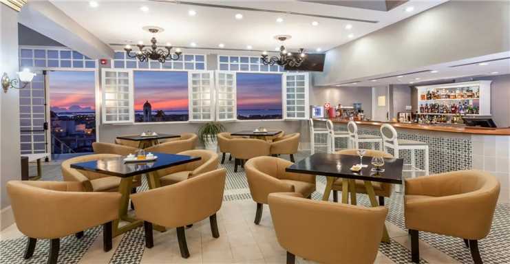 Meliá San Carlos Bar