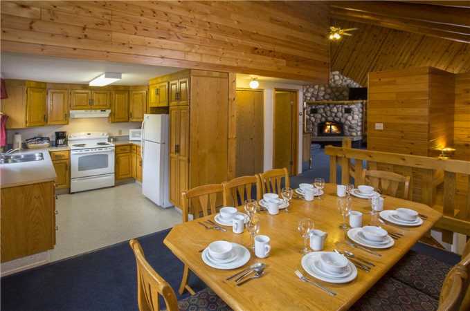 Becker`s Chalets Essbereich