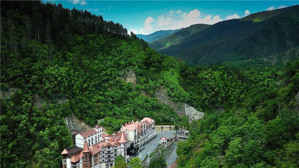 Crowne Plaza Borjomi Panoramablick