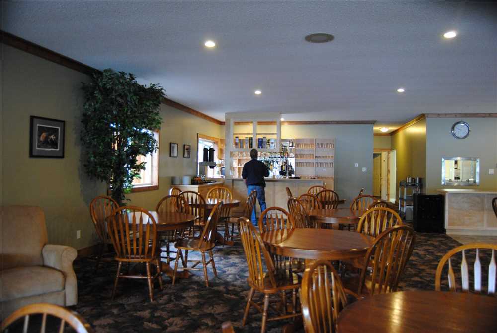 Knight Inlet Lodge Restaurant