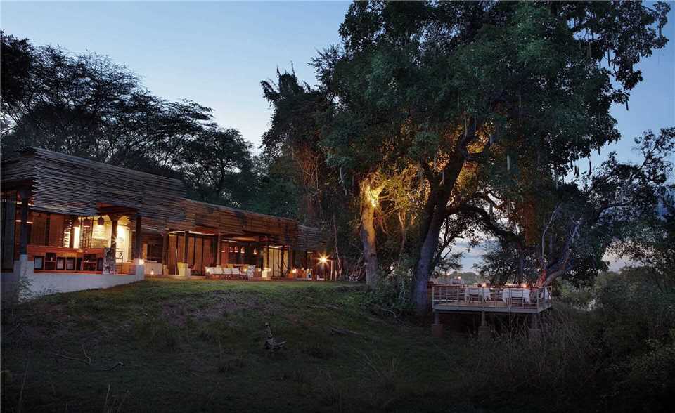 Matetsi River Lodge Außenansicht