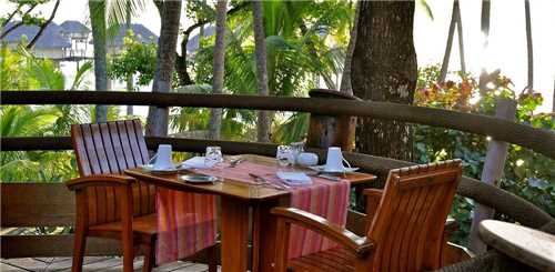 Le Tahaa Island Resort & Spa Dinner