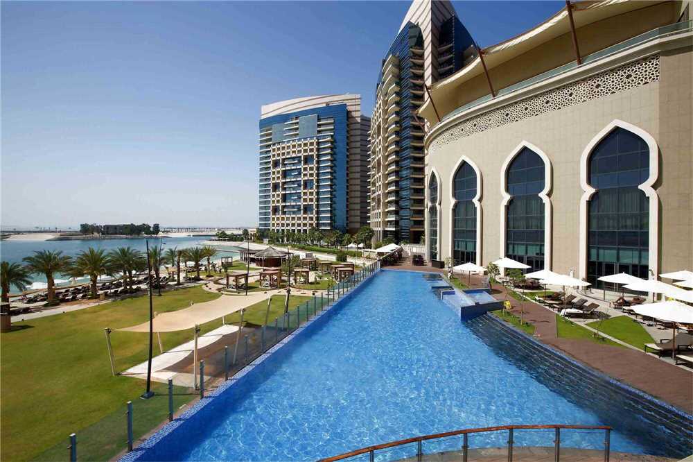 Bab Al Qasr Hotel Pool