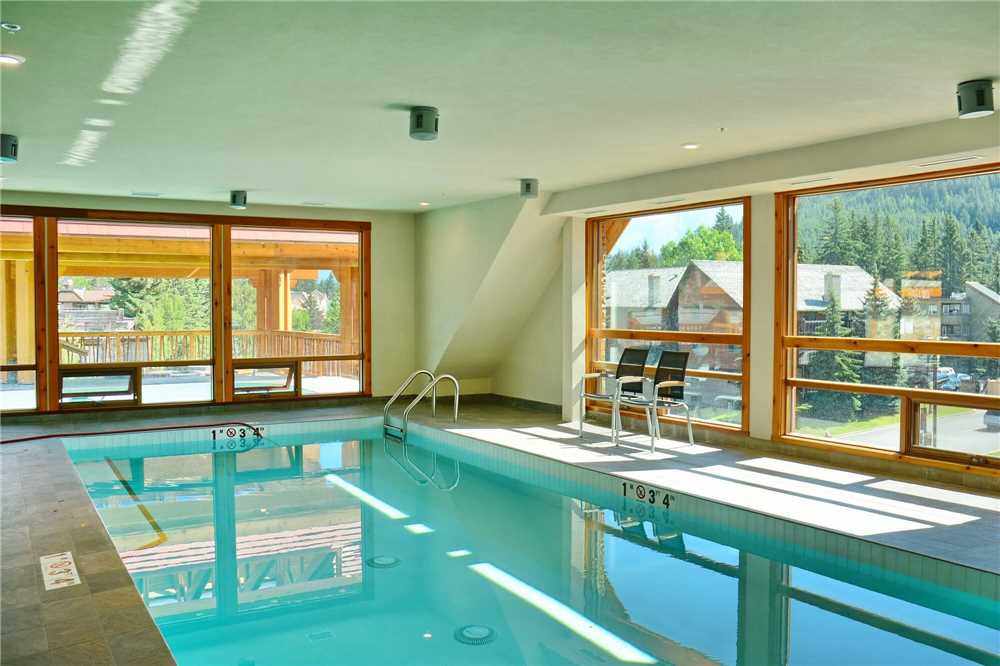 Moose Hotel & Suites Innenpool