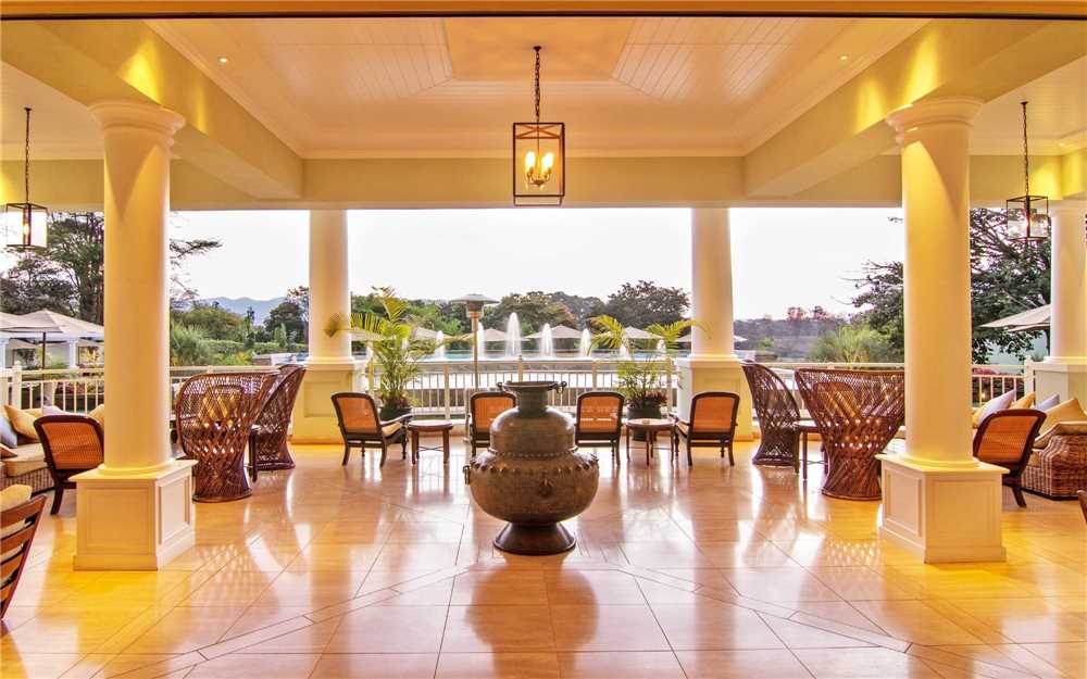 Hemingways Lobby