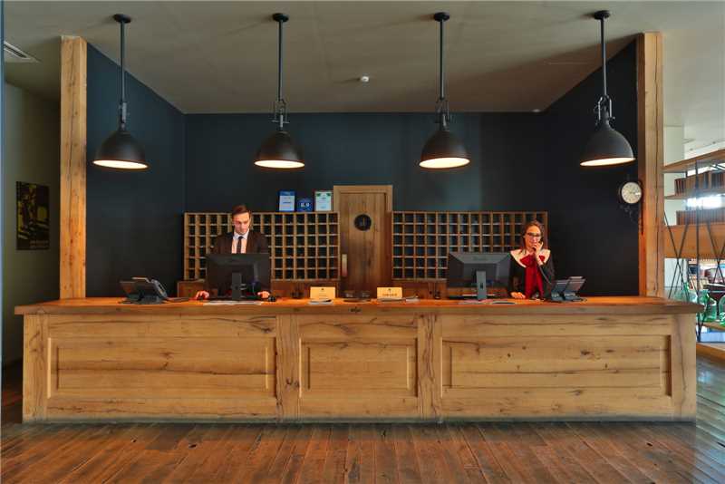 Rooms Hotel Kazbegi Empfang