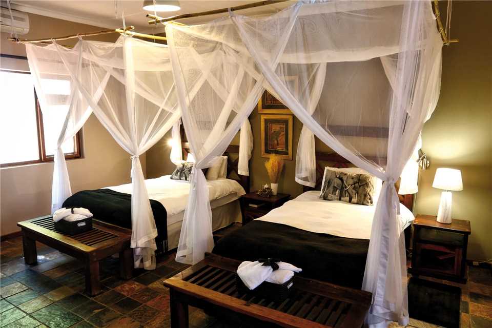 Twyfelfontein Country Lodge Twin Room