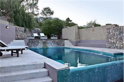 La Comarca Pool