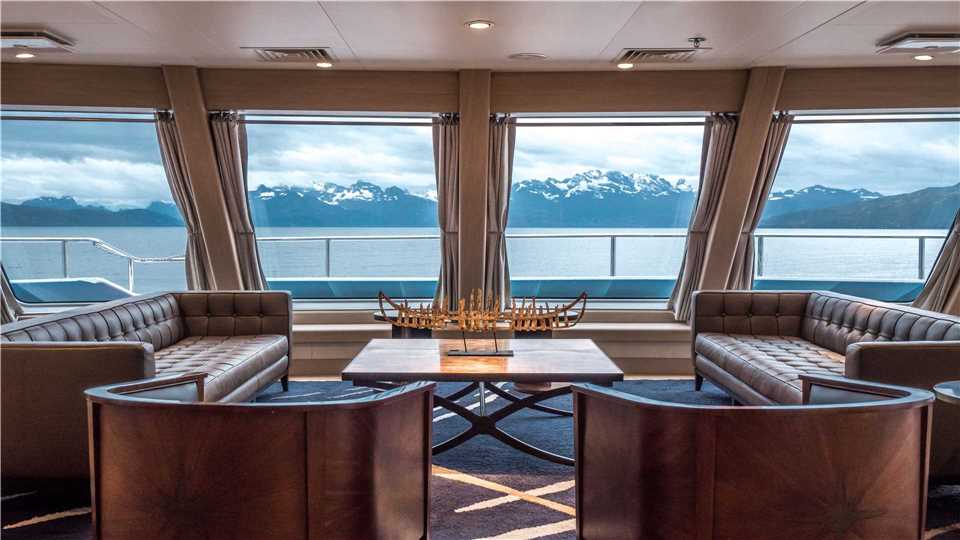 Ventus Australis Lounge
