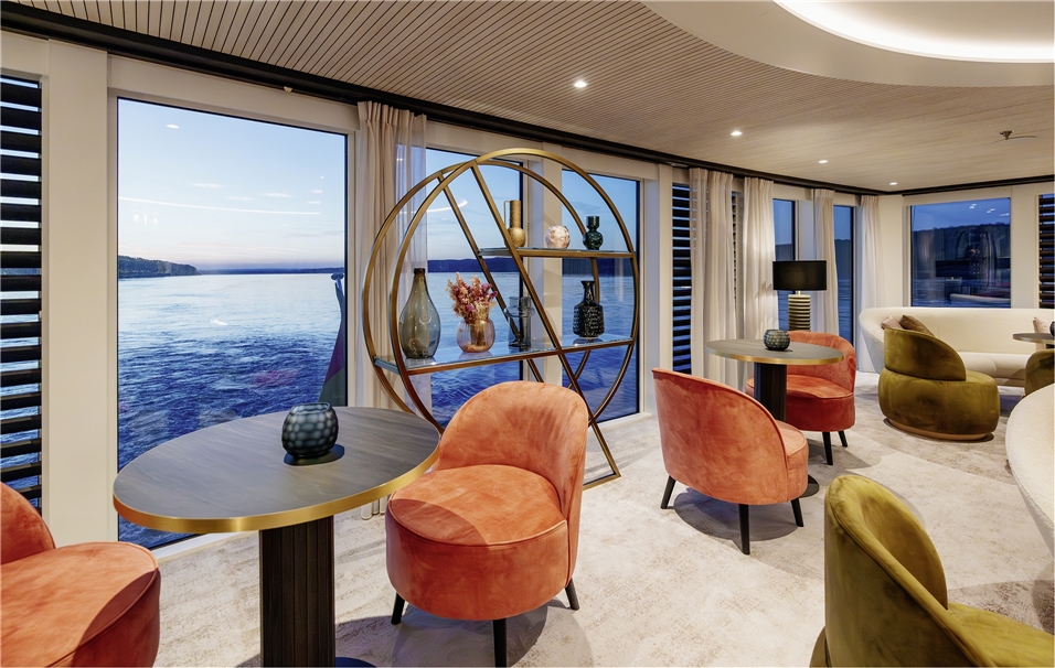 Amadeus Nova Lounge