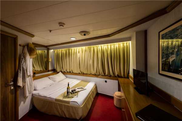 MS Panorama Variety Cruises Kabine Innenansicht
