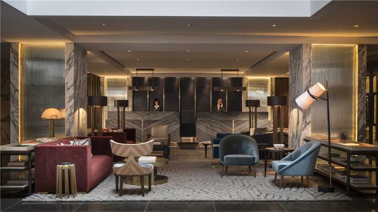 Four Seasons Hotel Rezeption