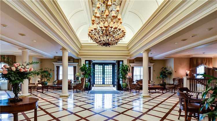 Queens Landing Lobby