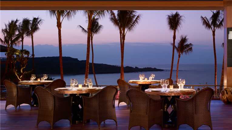 four seasons lanaii at manele bay restaurant