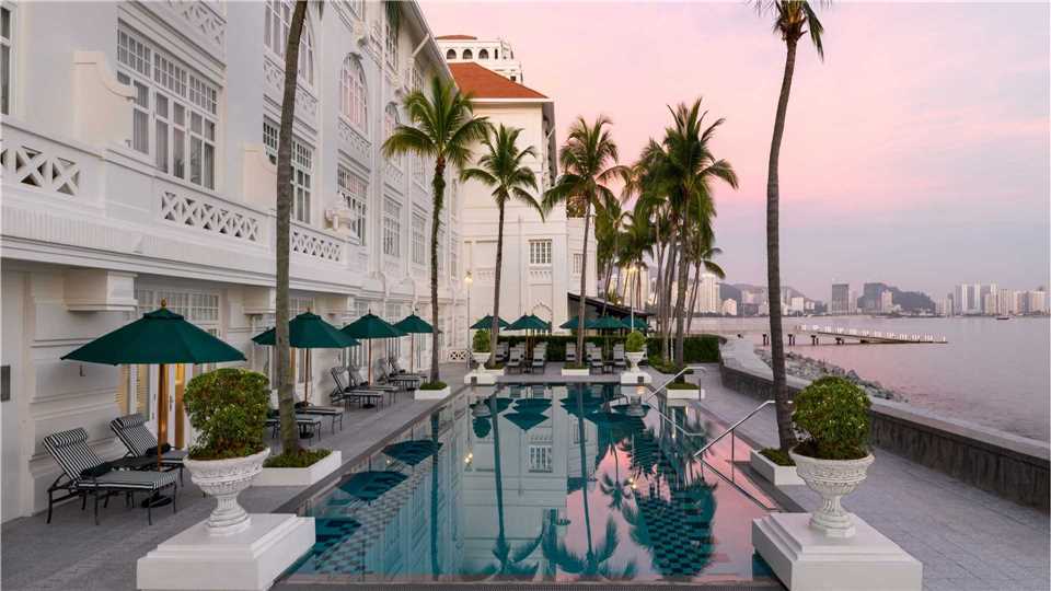 Eastern & Oriental Hotel Pool