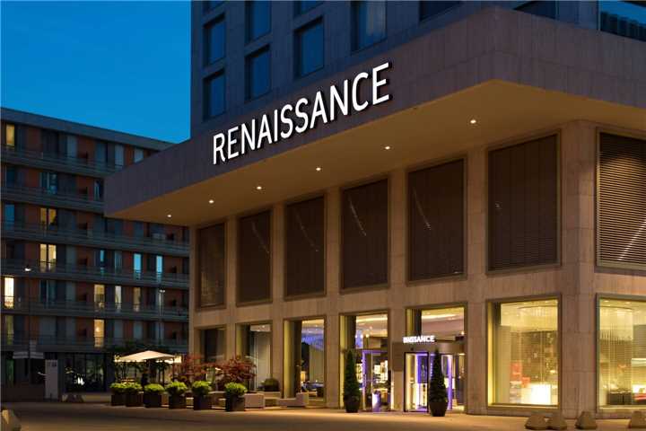 Renaissance Hotel Zürich Tower Eingang