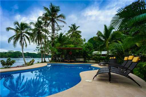Manatus Hotel Pool