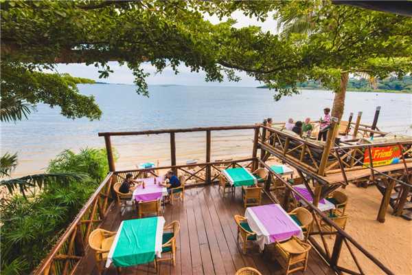 2 Friends Beach Hotel Restaurant