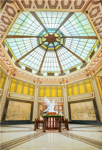 Lobby vom Fairmont Peace Hotel in Shanghai