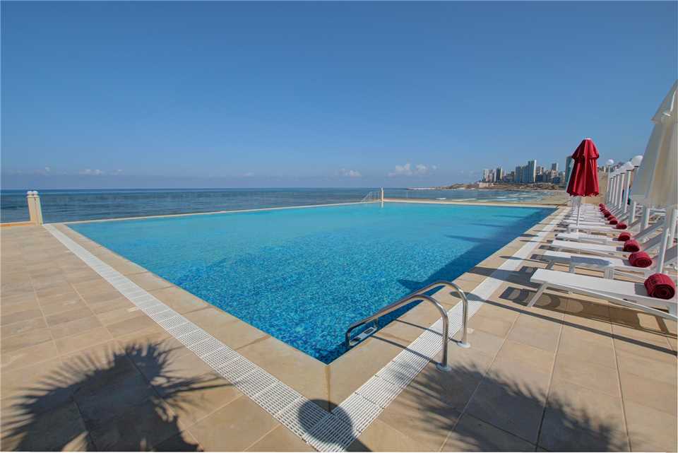 Lancaster Plaza Beirut Pool